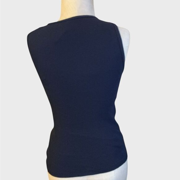 St George Tank Top Medium - Picture 6 of 6